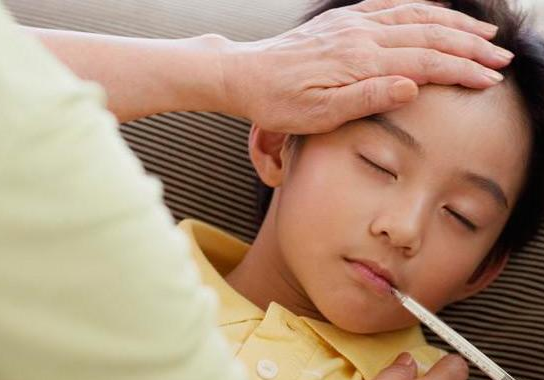 中暑初期癥狀跟新冠肺炎相似,它們各是怎樣的癥狀?